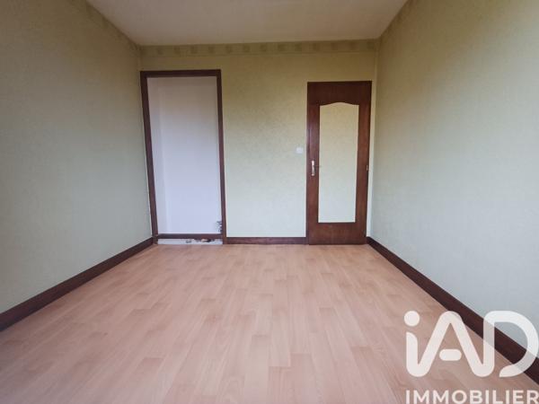 Maison à vendre 4 pièces 83 m² Saint-Claude-de-Diray