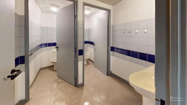 AXE AUTOROUTE A35 (suisse) :Depot avec bureaux 512 m2