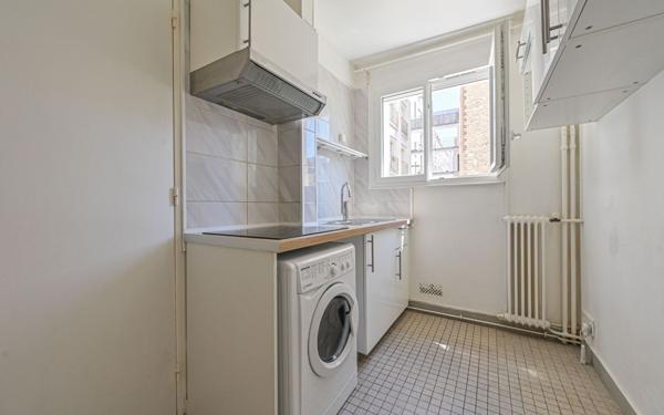 Appartement à vendre    2 pièces • 42 m2 Paris 20