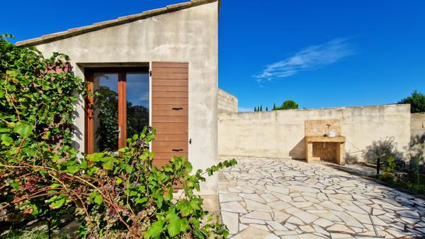 Uzès (30700) A vendre à 5 km d'Uzès