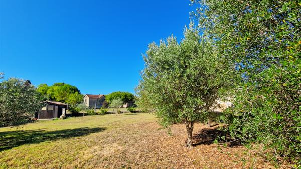 Uzès (30700) A vendre à 5 km d'Uzès