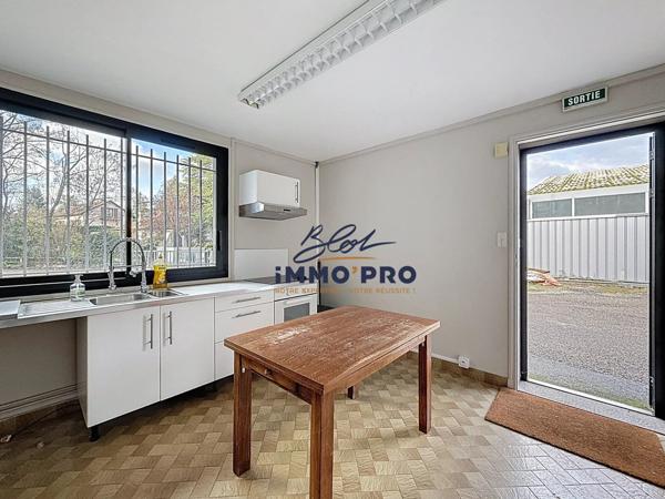 Location Local commercial 310 m2 à Domarin