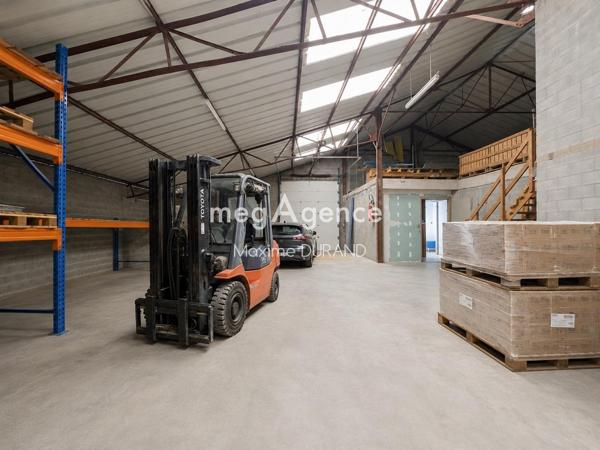 Local Commercial à LA RENAUDIERE, 49450 - 10 pièces 352m²