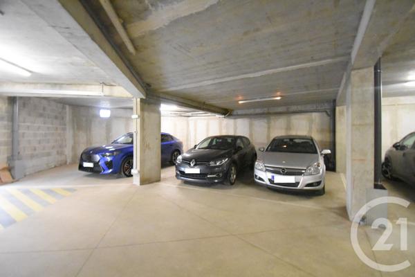 Appartement F3 à vendre  3 pièces - 78,17 m2 VICHY - 03