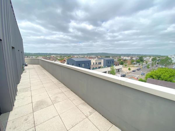 Dernier étage, double terrasse et Vue dégagée
