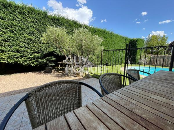 VILLA FAMILIALE AVEC ATELIER DE 240 m² ET ACCÈS CAMPING-CAR