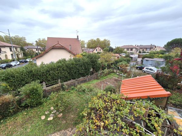 Vaulx-en-Velin (69120) Maison de 70 m² sur deux niveaux