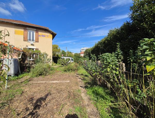 Vaulx-en-Velin (69120) Maison de 70 m² sur deux niveaux