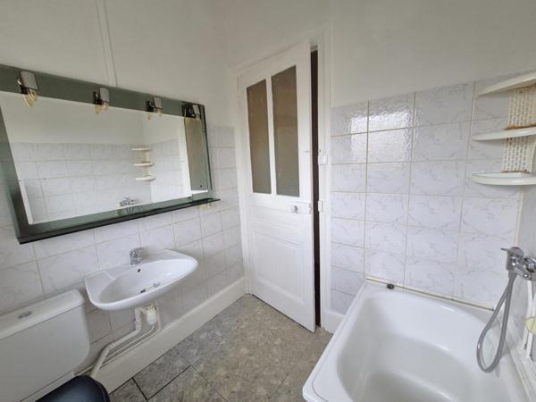 Vaulx-en-Velin (69120) Maison de 70 m² sur deux niveaux