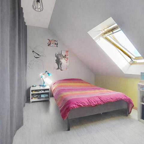 Maison récente au calme en plein centre bourg