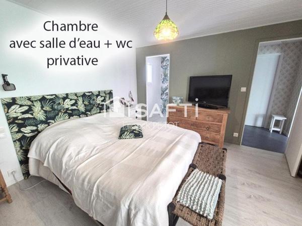 Pavillon de plain-pied avec piscine et studio indépendant