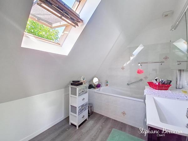 PAVILLON 4 PIECES 72300 SABLE SUR SARTHE