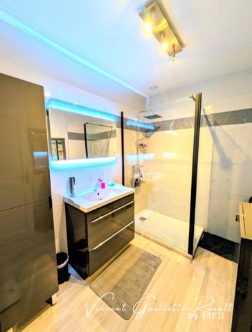 Maison190 m², 7 pièces, 4 chambres, piscine, garage 55m²