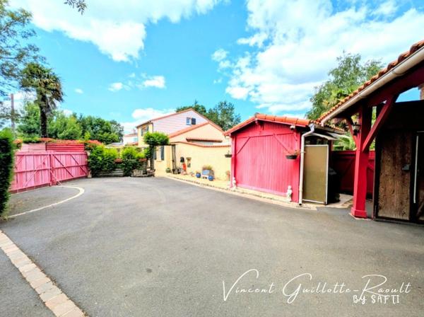 Maison190 m², 7 pièces, 4 chambres, piscine, garage 55m²