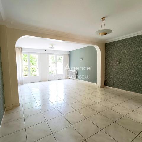 Maison à CHOLET, 49300 - 5 pièces 107m²