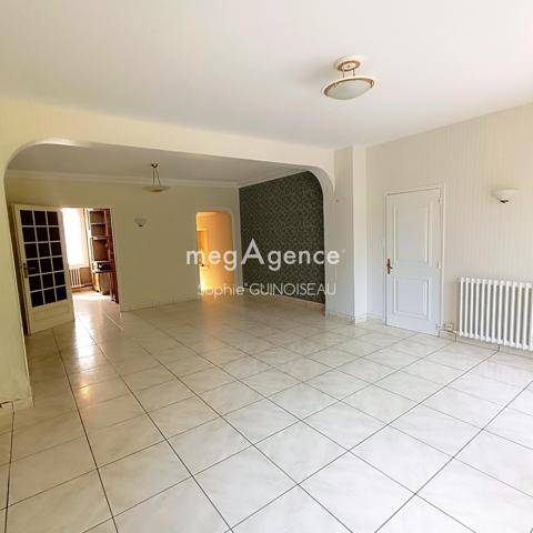 Maison à CHOLET, 49300 - 5 pièces 107m²