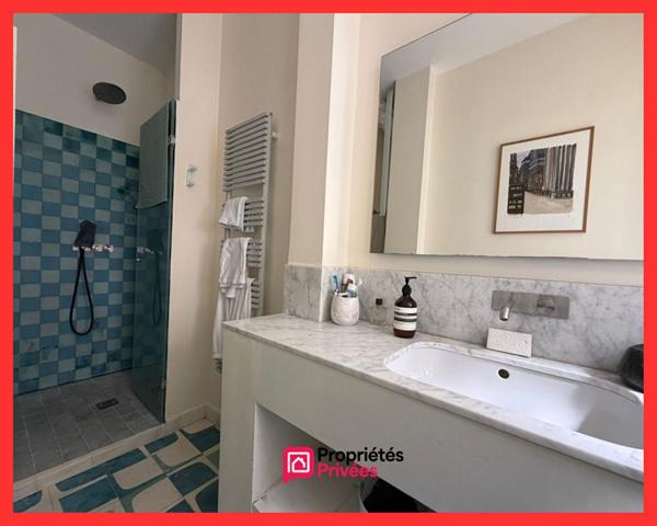 Appartement sur Cour - Paris - Quartier Saint-Germain-des-Prés - 3 pièce(s) 72.19 m2