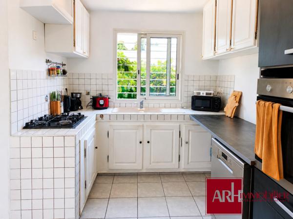 À VENDRE - T4 plain-pied de 80 m2 - proche du centre ville à pied