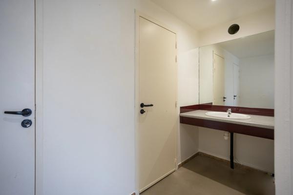 Local/bureau à vendre PARAY LE MONIAL (71) 230 m2 environ avec 8 bureaux