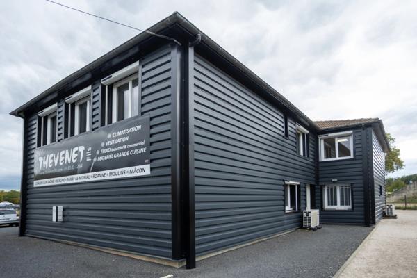 Local/bureau à vendre PARAY LE MONIAL (71) 230 m2 environ avec 8 bureaux