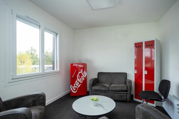 Local/bureau à vendre PARAY LE MONIAL (71) 230 m2 environ avec 8 bureaux