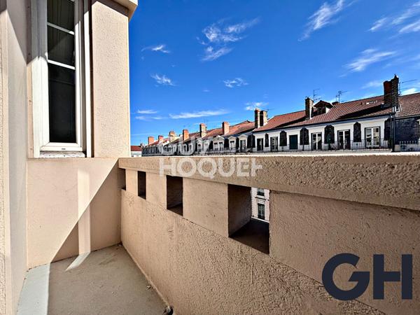 Local professionnel / Habitation - Métro Masséna - 107m2 - traversant - 2 balcons