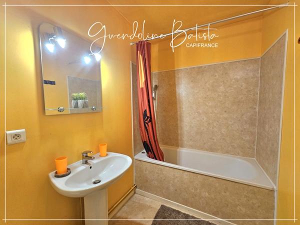 Maison en Pierre 300m² à vendre - Terrain 3495m² avec piscine - SAINT AVIT SAINT NAZAIRE (33)