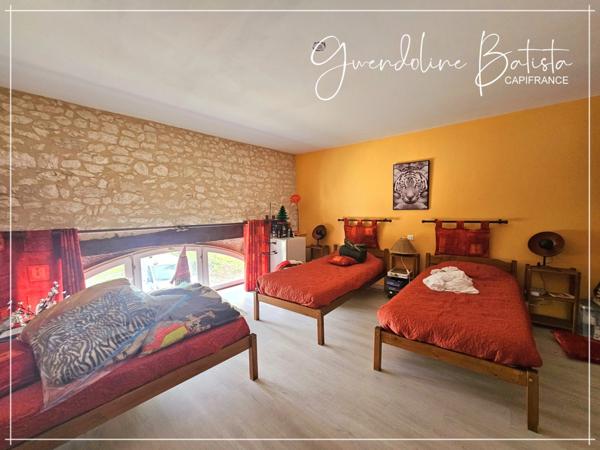 Maison en Pierre 300m² à vendre - Terrain 3495m² avec piscine - SAINT AVIT SAINT NAZAIRE (33)