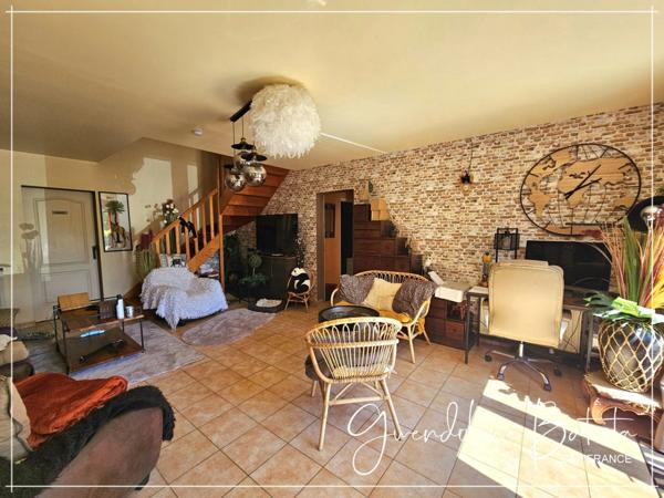 Maison en Pierre 300m² à vendre - Terrain 3495m² avec piscine - SAINT AVIT SAINT NAZAIRE (33)