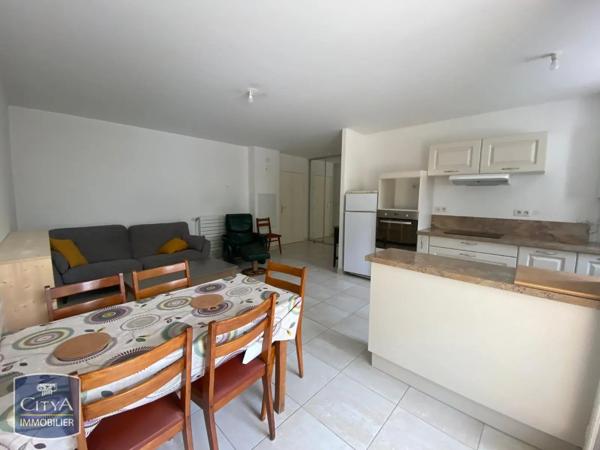 Appartement à louer 3 pièces 61.18m² Tours (37100)