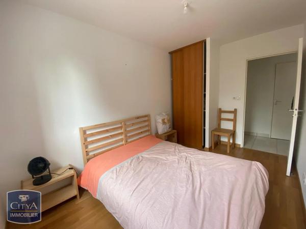 Appartement à louer 3 pièces 61.18m² Tours (37100)
