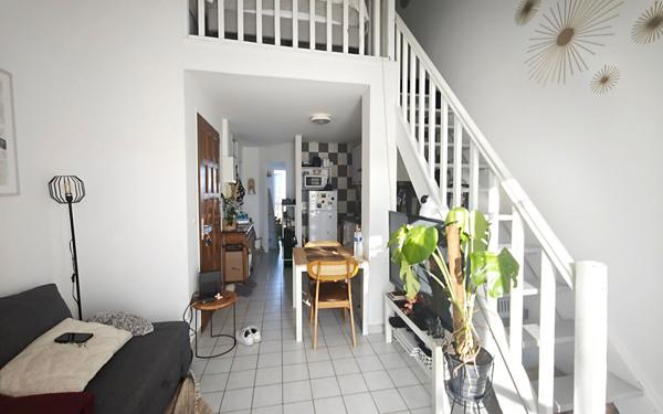 Appartement à louer    2 pièces •  Épône