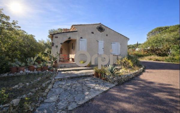 Maison à vendre    3 pièces •  Fréjus