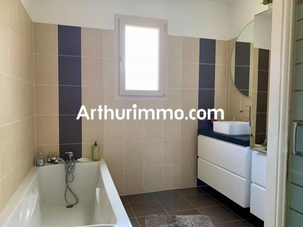 Vente                                                      Maison
                        
                     4 pièces                      85 m2                     à Mauléon