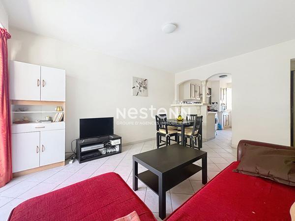 GOLFE JUAN - 3P - 62 m2 - Centre ville - Terrasse - Parking - Cave - Proche mer