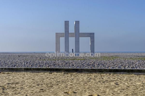 OPPORTUNITE RARE VENTE RESTAURANT EMPLACEMENT RECHERCHE SUR LE FRONT DE MER PLAGE DU HAVRE (76)