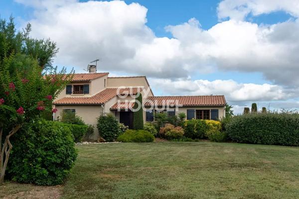 Maison familiale avec piscine et dépendance ? Secteur Brens / Gaillac