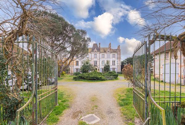 Vente Demeure de Prestige750 m² - 15 Pièces - SAINT GILLES CROIX DE VIE (85800)