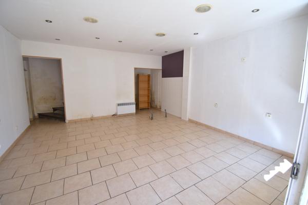 Authon-du-Perche (28330) IMMEUBLE A USAGE COMMERCIAL