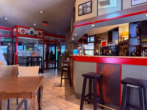 EPINAL - A VENDRE MURS ET FOND DE COMMERCE 90 M2 AVEC GRANDE TERRASSE