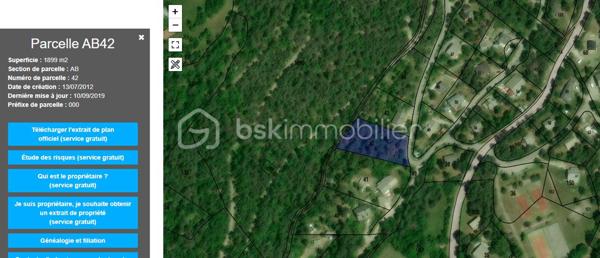 Terrain de 1 899 m²