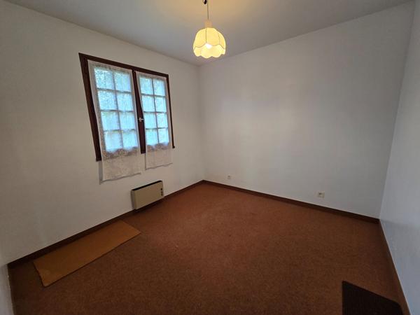 Charmante Maison à Vendre à Saint Gildas de Rhuys - Emplacement Idéal !