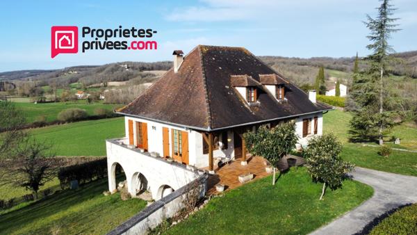 Maison 5 chambres, avec dépendance et belle vue dominante