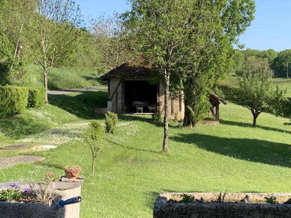Maison 5 chambres, avec dépendance et belle vue dominante