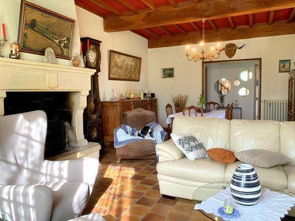 Maison 5 chambres, avec dépendance et belle vue dominante