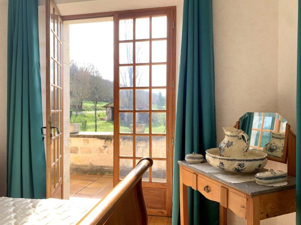 Maison 5 chambres, avec dépendance et belle vue dominante