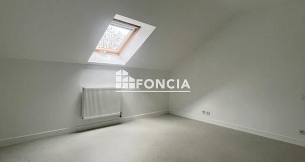 Location Maison 5 pièces 130.2 m² - Sablé-sur-sarthe 72300