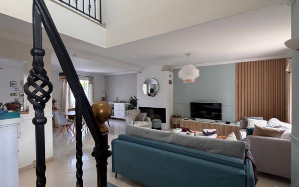 Maison à vendre    6 pièces • 140 m2 Pontault-Combault