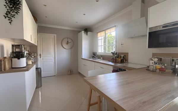 Maison à vendre    6 pièces • 140 m2 Pontault-Combault