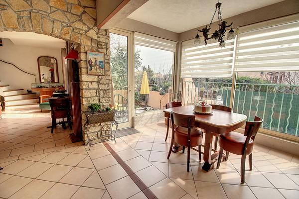 A vendre : Maison au coeur de village de Lorgues - 115m² - 3 chambres - 255m² de terrain